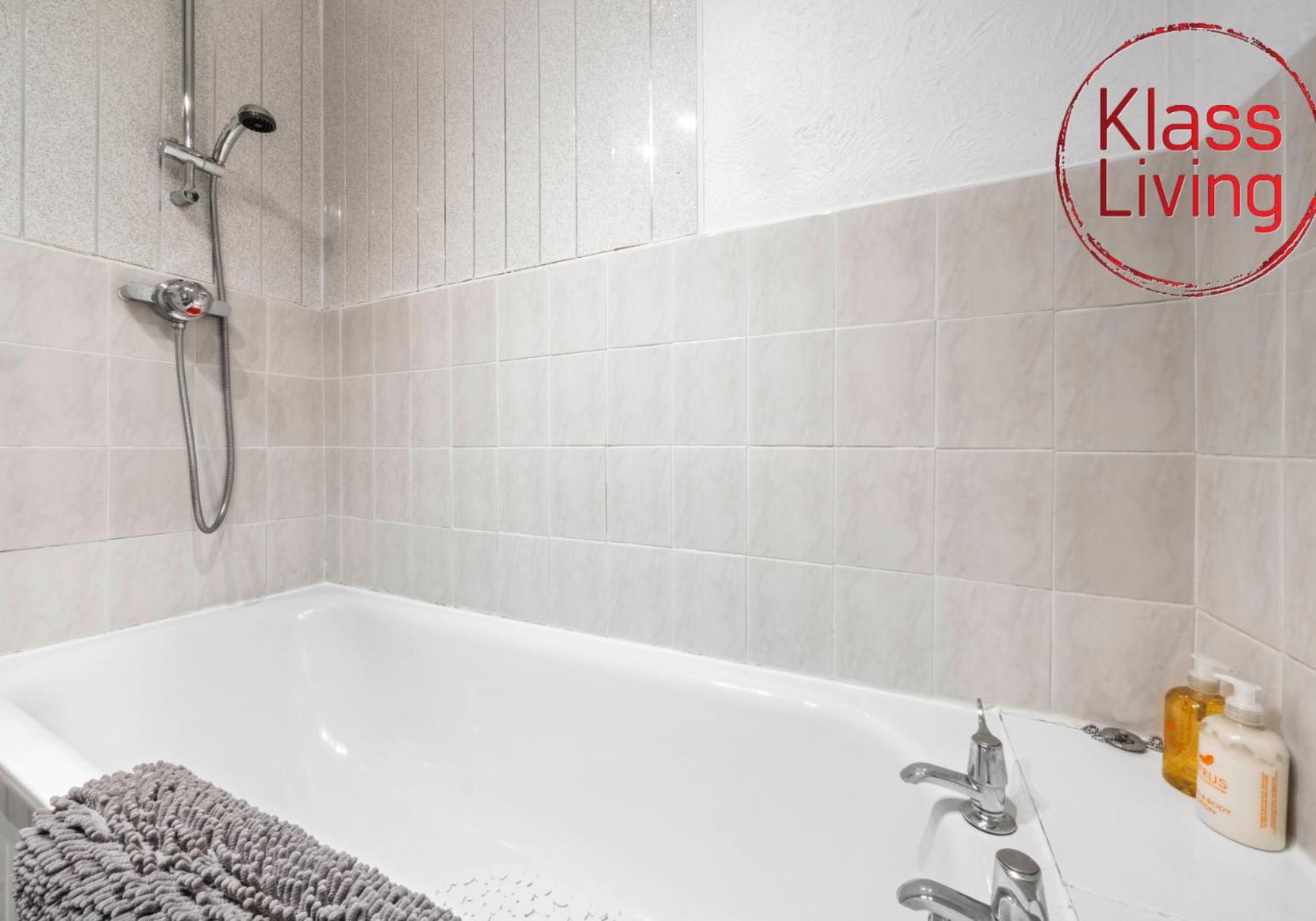 Elmbank Apartment By Klass Living Bellshill Dış mekan fotoğraf